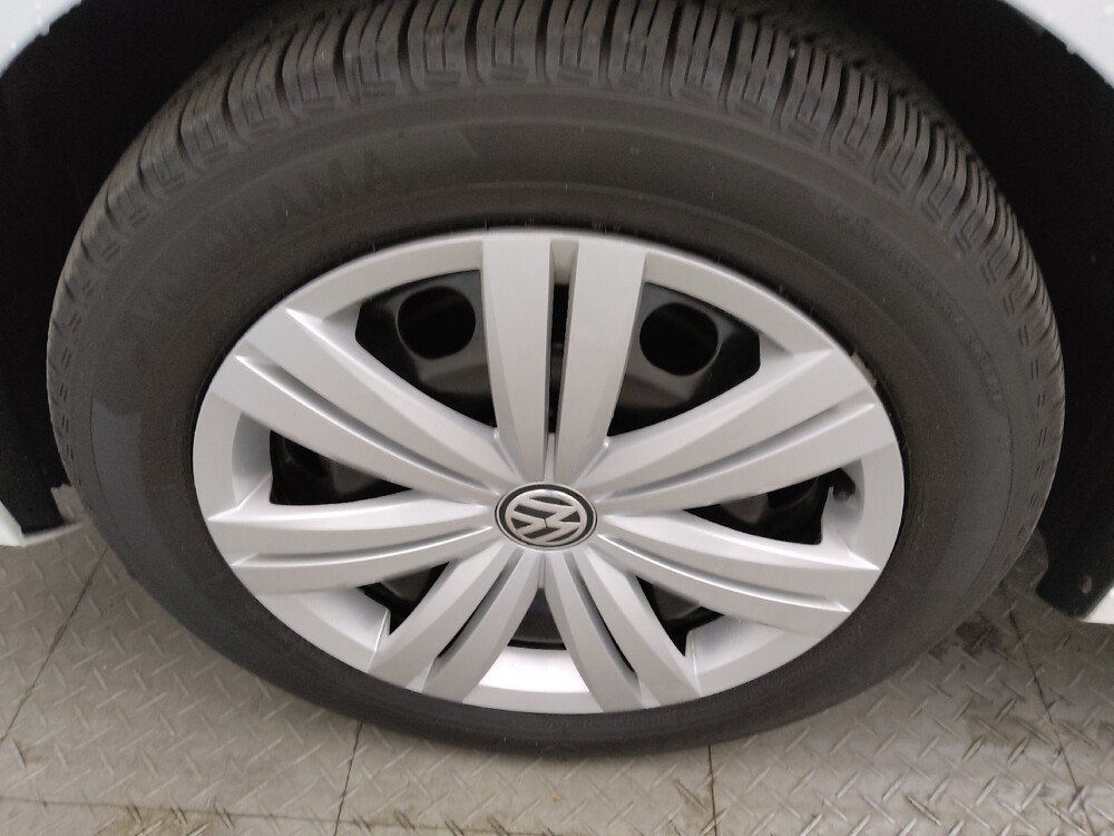 2017 Volkswagen Jetta in Winston-Salem, NC 27103 - 18099068 31