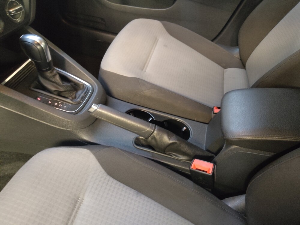 2017 Volkswagen Jetta in Winston-Salem, NC 27103 - 18099068 26