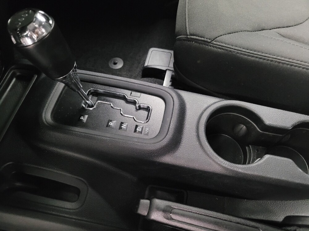 2016 Jeep Wrangler in Memphis, TN 38115 - 18099074 26