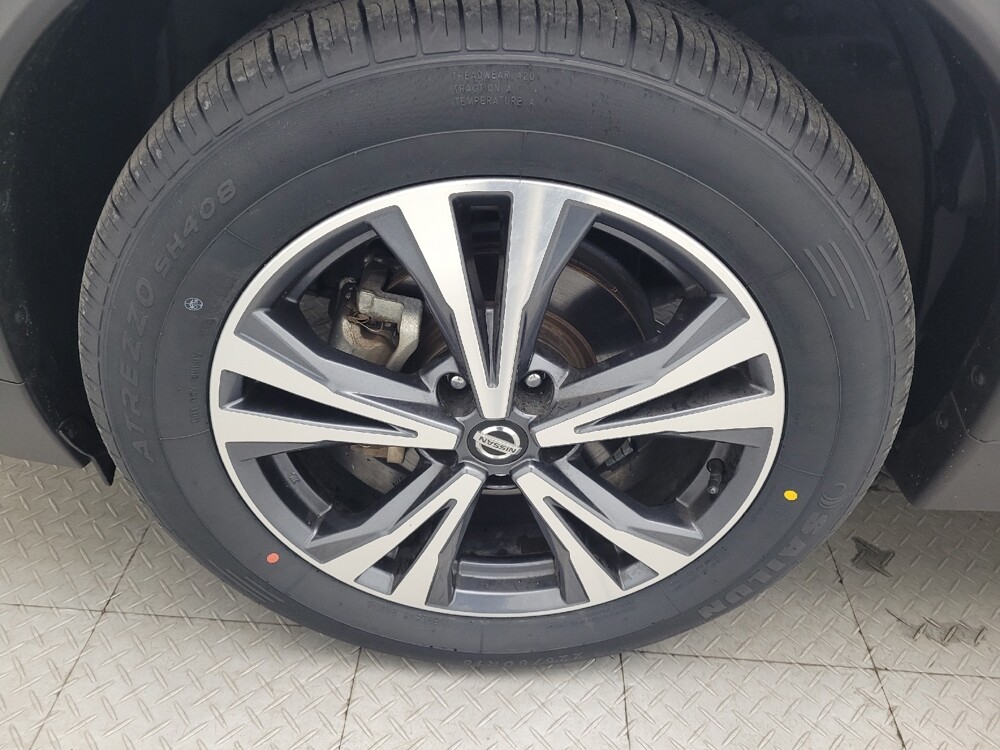 2018 Nissan Rogue in Winston-Salem, NC 27103 - 18099080 31