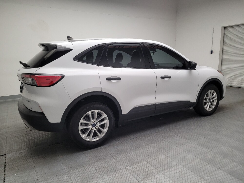 2020 Ford Escape in El Cajon, CA 92020 - 18099081 10