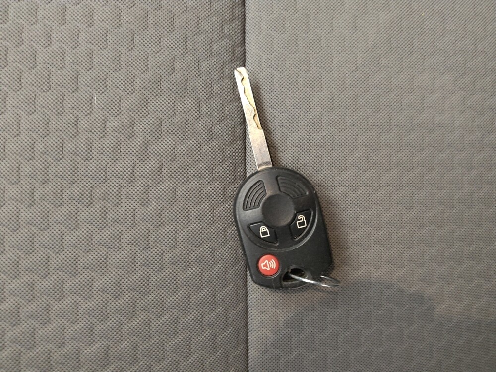 2017 Ford Escape in Springfield, MO 65807 - 18099087 32