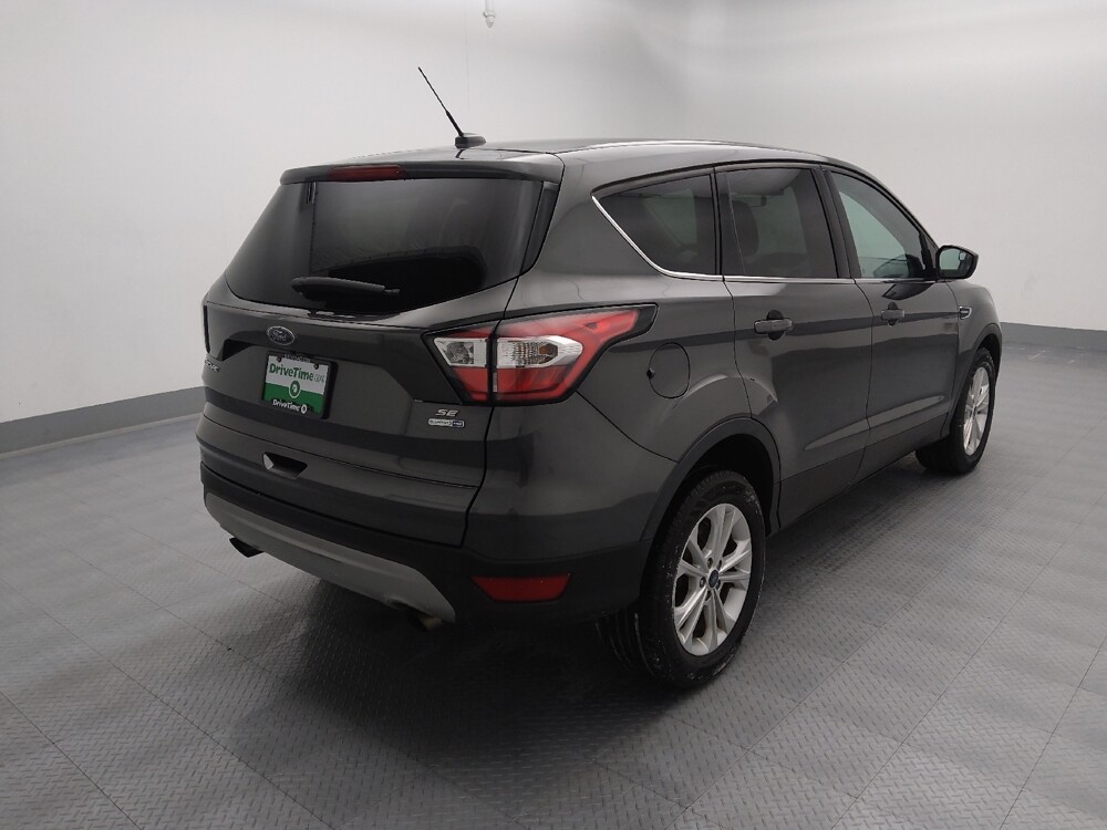 2017 Ford Escape in Springfield, MO 65807 - 18099087 9
