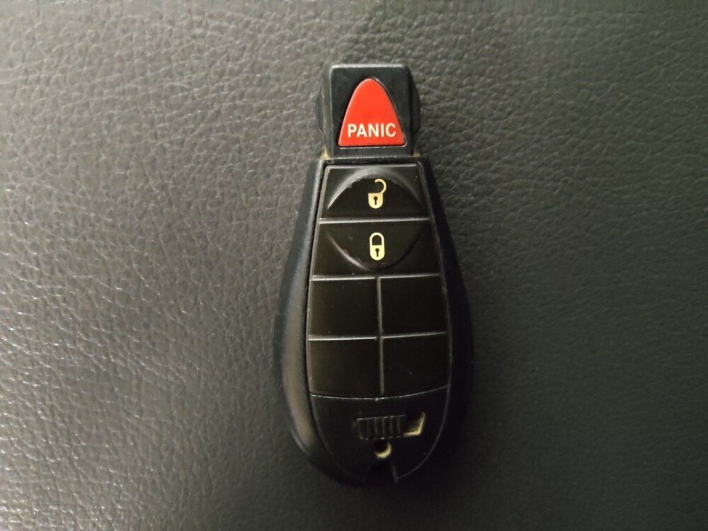 2019 RAM 1500 in Stone Mountain, GA 30083 - 18099090 32