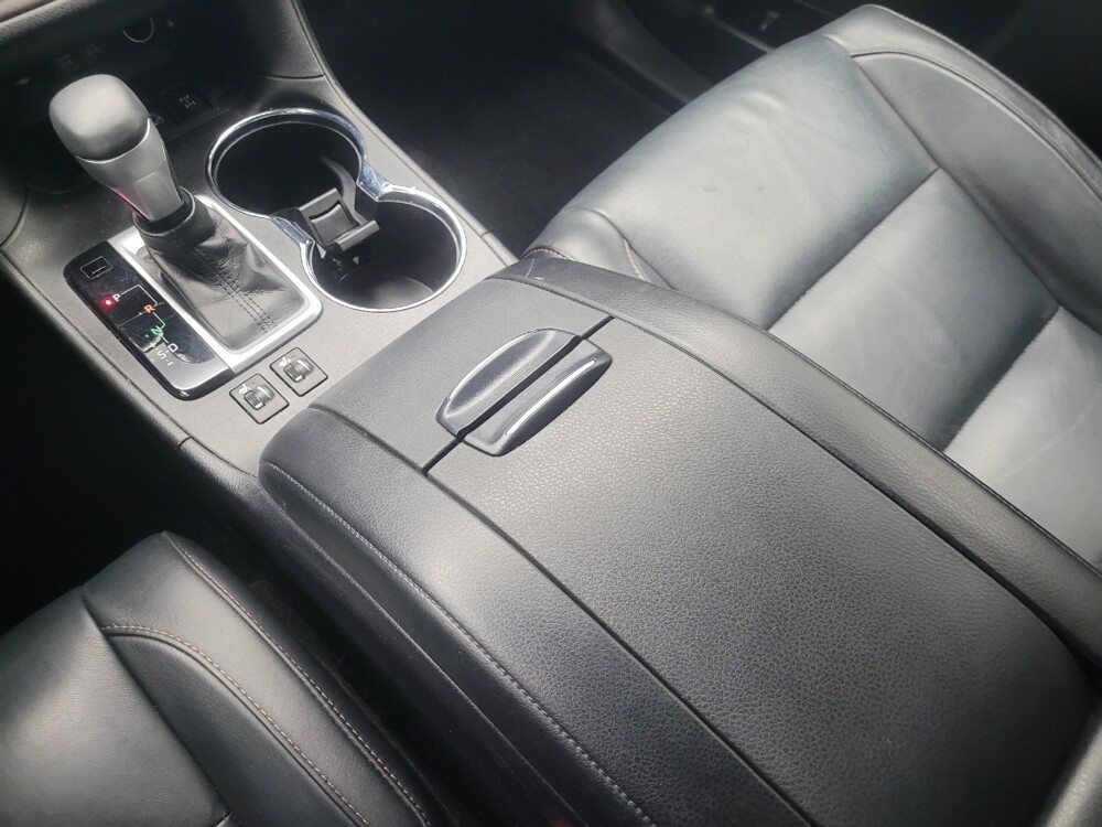 2018 Toyota Highlander in Highland, IN 46322 - 18099095 26