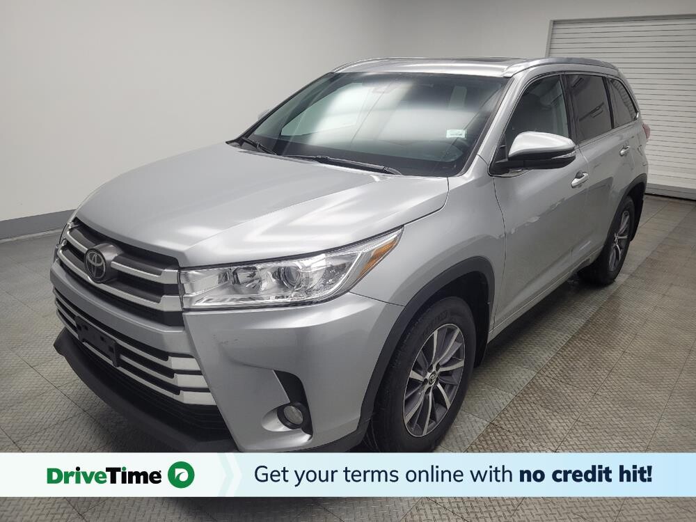 2018 Toyota Highlander in Highland, IN 46322 - 18099095