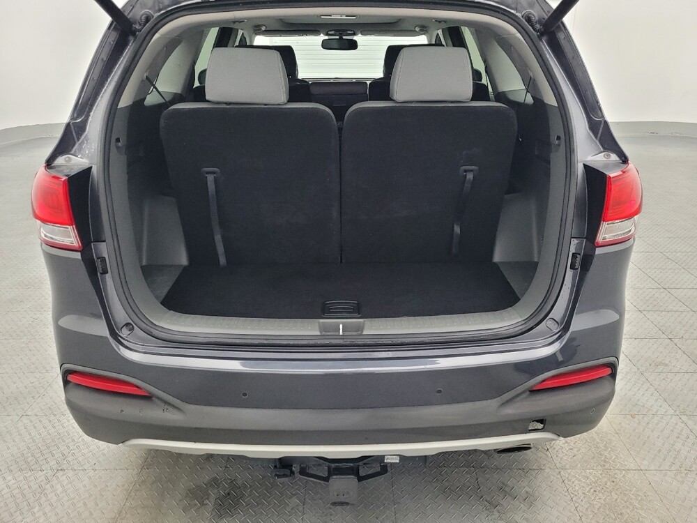 2016 Kia Sorento in Miami, FL 33157 - 18099097 29