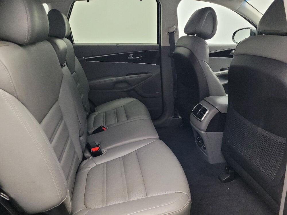 2016 Kia Sorento in Miami, FL 33157 - 18099097 19