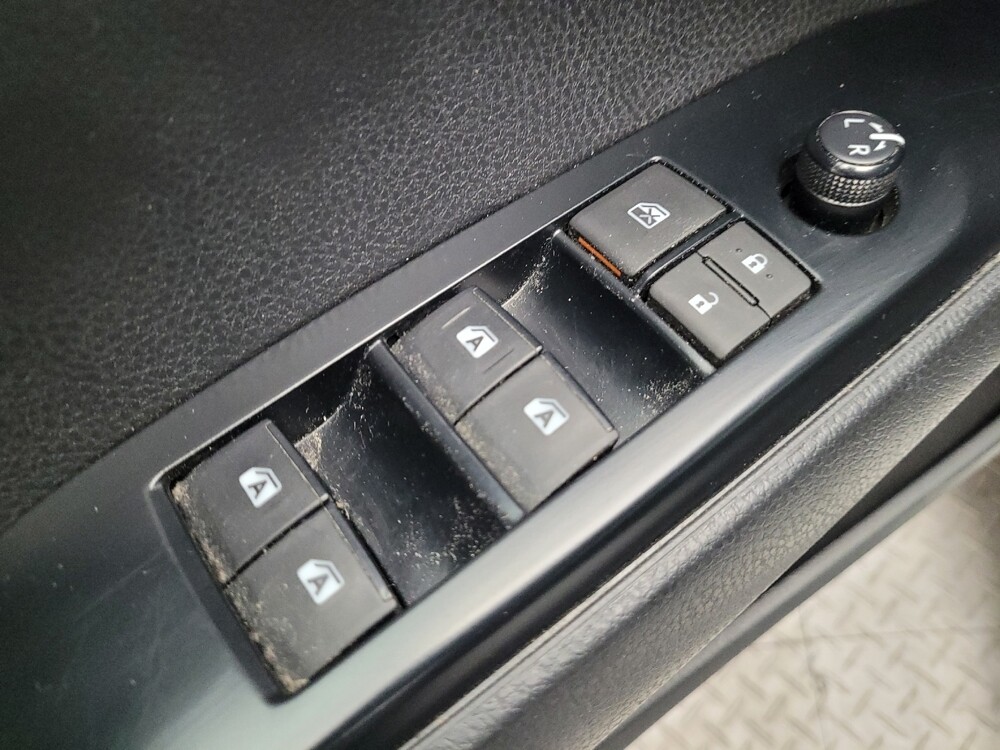 2019 Toyota Camry in Sacramento, CA 95821 - 18099098 27