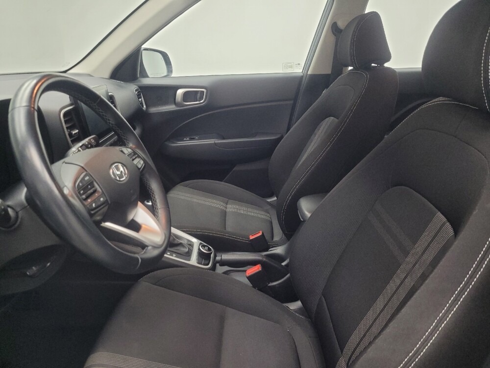 2020 Hyundai Venue in Indianapolis, IN 46222 - 18099102 17