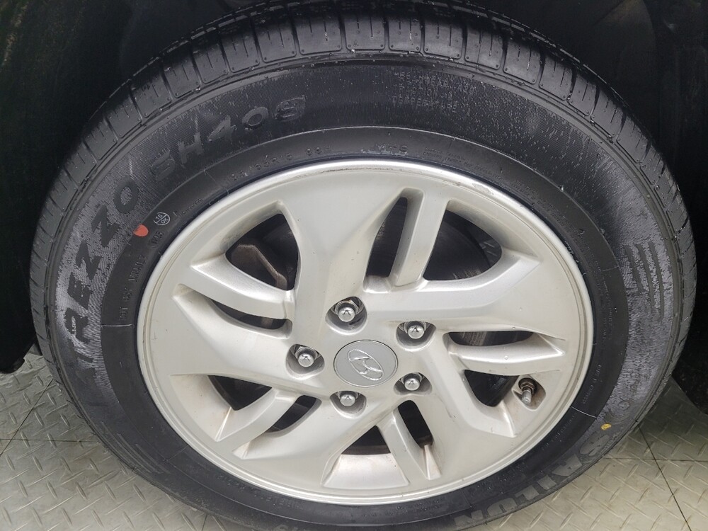 2020 Hyundai Venue in Indianapolis, IN 46222 - 18099102 31