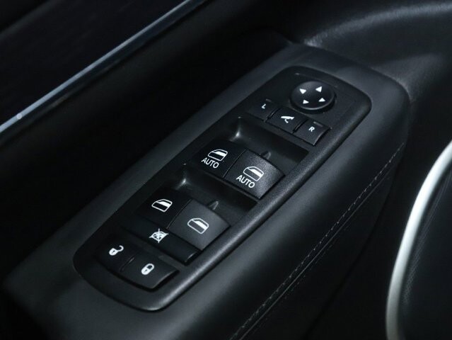 2018 Jeep Grand Cherokee in Bedford, OH 44146 - 18099111 17