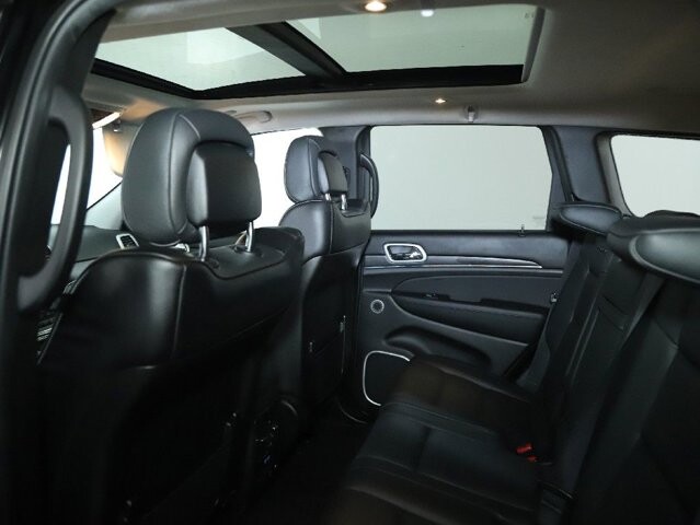 2018 Jeep Grand Cherokee in Bedford, OH 44146 - 18099111 15