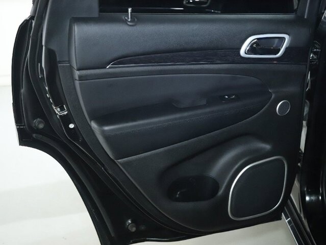 2018 Jeep Grand Cherokee in Bedford, OH 44146 - 18099111 13