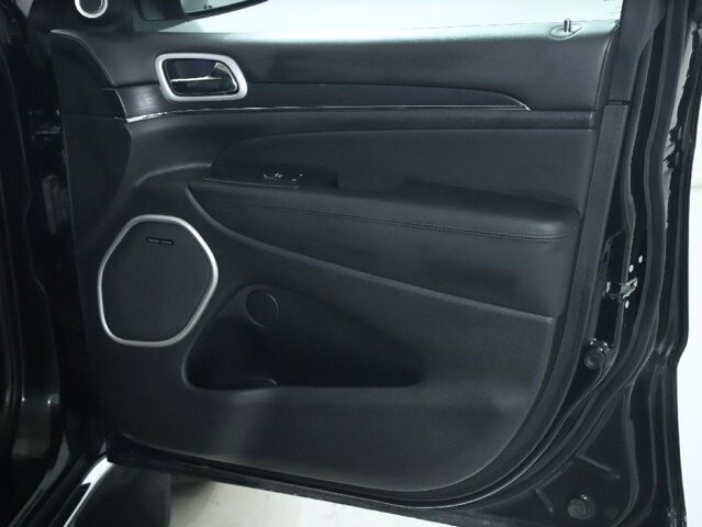 2018 Jeep Grand Cherokee in Bedford, OH 44146 - 18099111 35