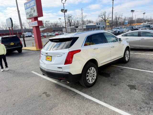2018 Cadillac XT5 in Indianapolis, IN 46222-4002 - 18099123 6