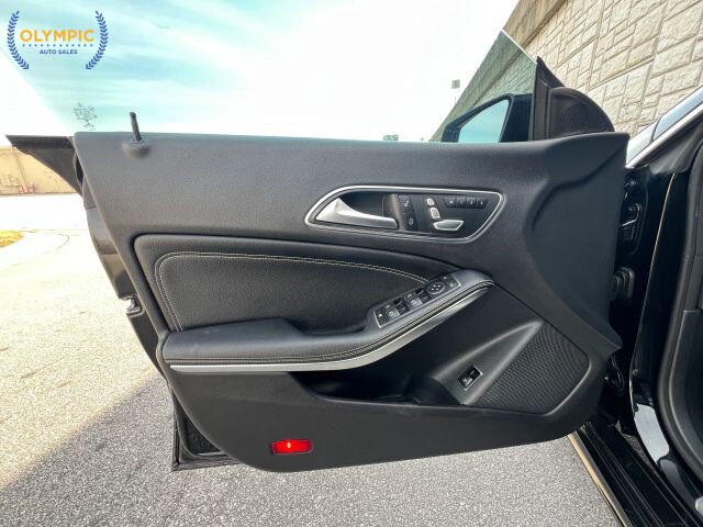 2018 Mercedes-Benz CLA 250 in Decatur, GA 30032 - 18099137 30