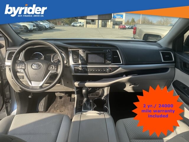2015 Toyota Highlander in Conway, AR 72032 - 18099138 8