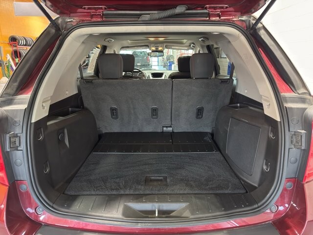 2017 Chevrolet Equinox in Burlington, WI 53105 - 18099139 19