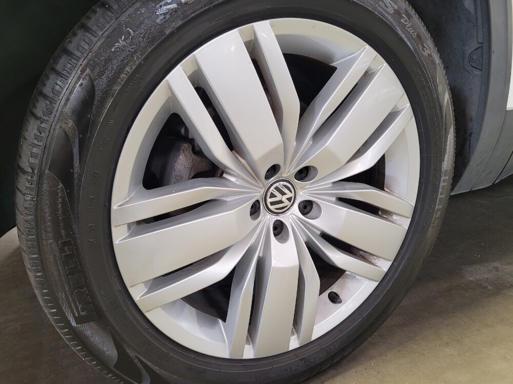 2019 Volkswagen Atlas in Montclair, CA 91763 - 18099142 31