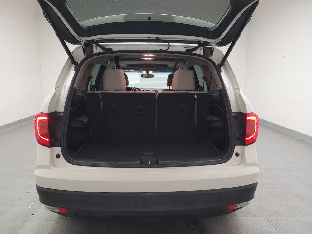 2018 Honda Pilot in Downey, CA 90241 - 18099146 29