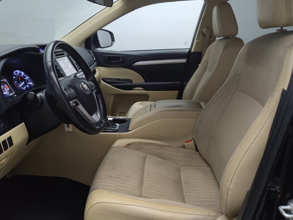 2019 Toyota Highlander in El Paso, TX 79907 - 18099148 17