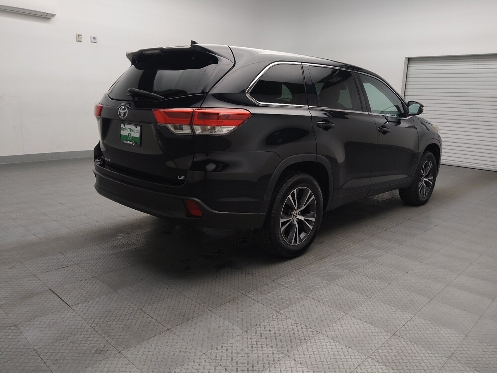 2019 Toyota Highlander in El Paso, TX 79907 - 18099148 9