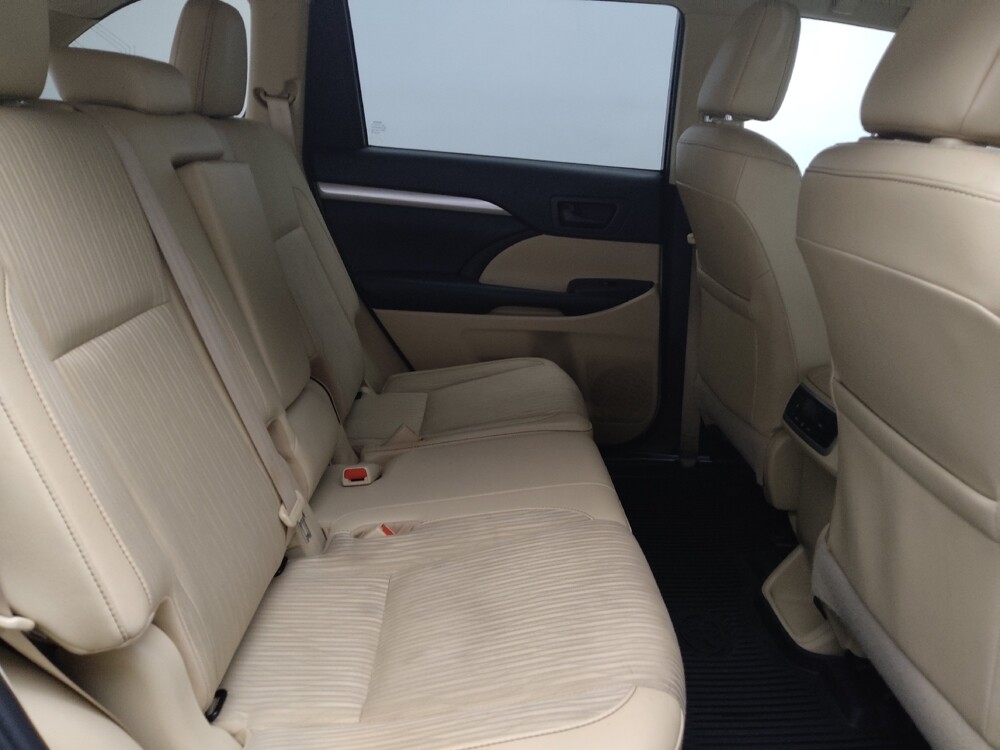 2019 Toyota Highlander in El Paso, TX 79907 - 18099148 19