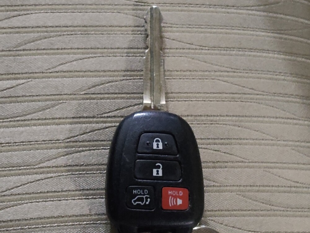 2019 Toyota Highlander in El Paso, TX 79907 - 18099148 32