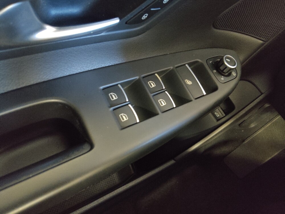 2014 Volkswagen Eos in Union City, GA 30291 - 18099149 27