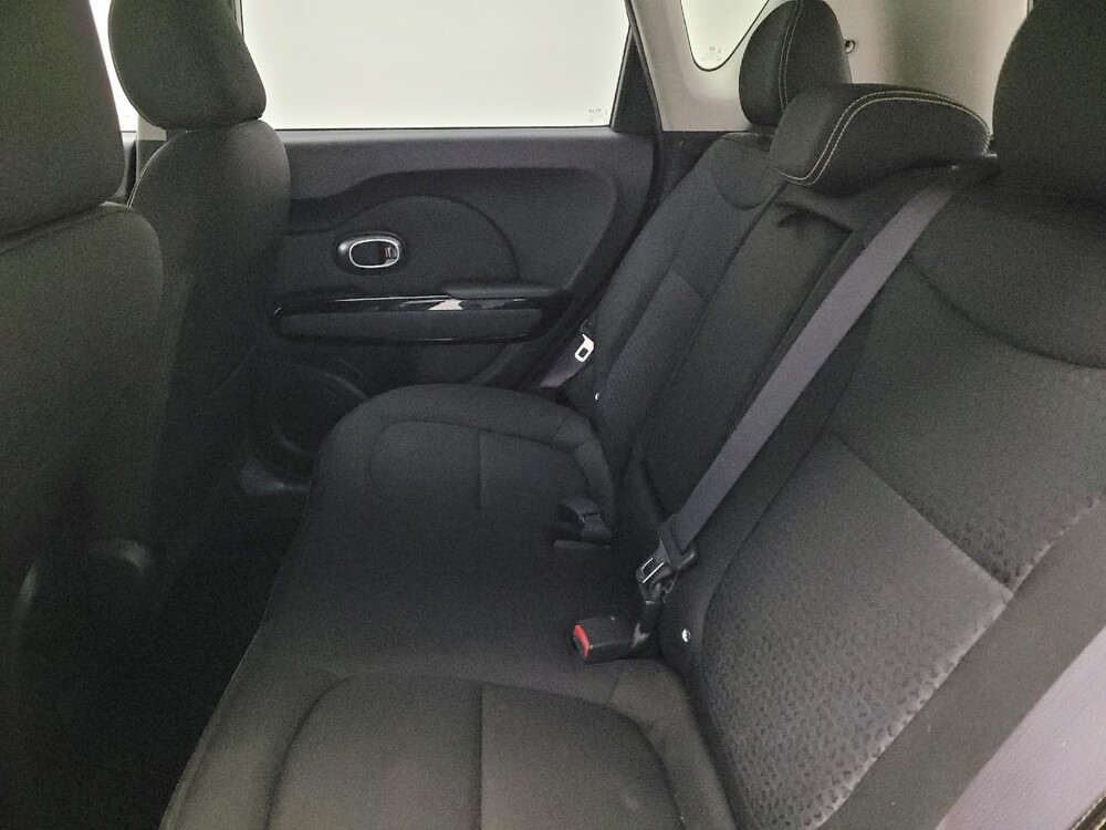 2016 Kia Soul in Downey, CA 90241 - 18099151 18