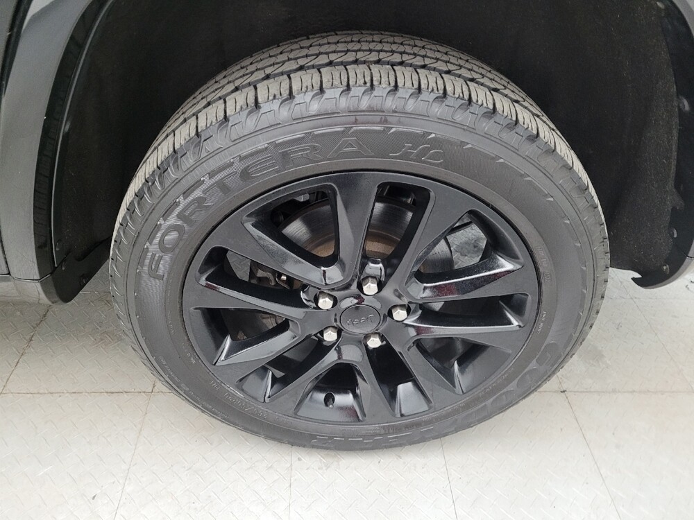 2020 Jeep Grand Cherokee in Cincinnati, OH 45255 - 18099152 31