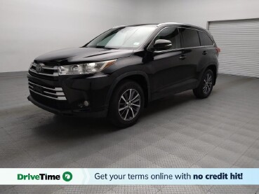 2017 Toyota Highlander in Plano, TX 75074