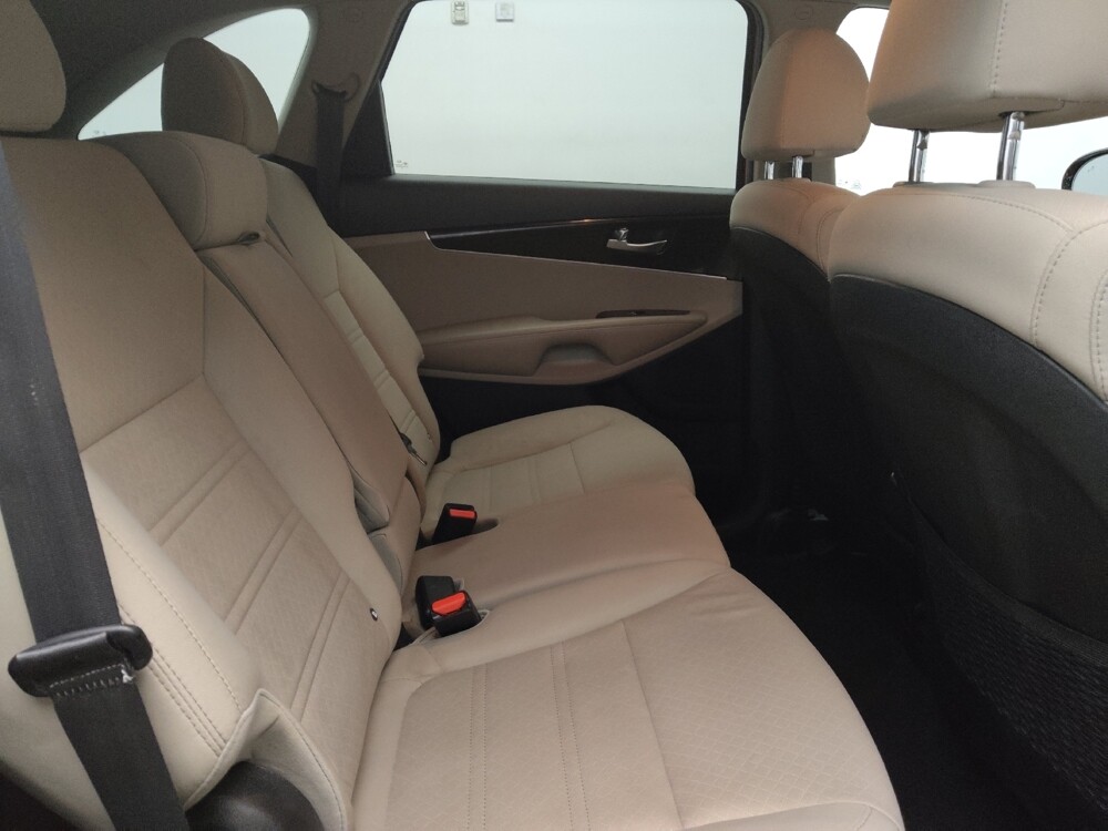 2020 Kia Sorento in Plano, TX 75074 - 18099197 19