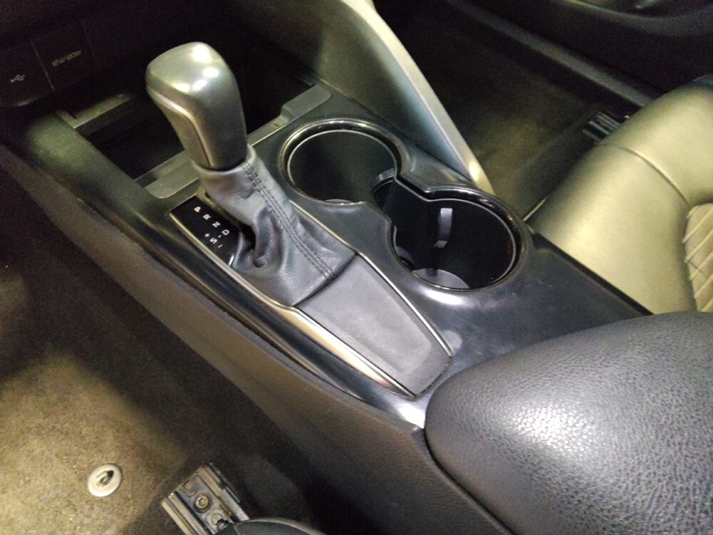 2020 Toyota Camry in Mesa, AZ 85210 - 18099201 26