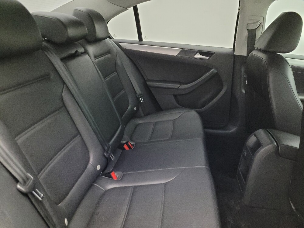 2017 Volkswagen Jetta in Glendale, AZ 85301 - 18099202 19