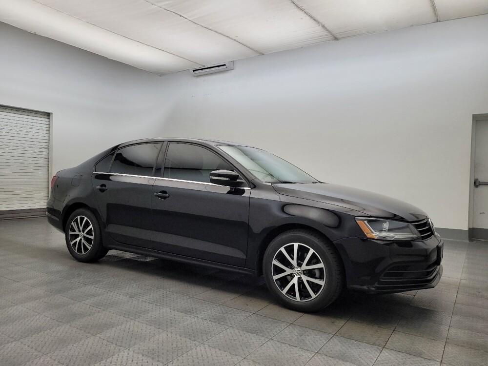 2017 Volkswagen Jetta in Glendale, AZ 85301 - 18099202 11