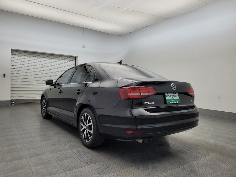 2017 Volkswagen Jetta in Glendale, AZ 85301 - 18099202 5