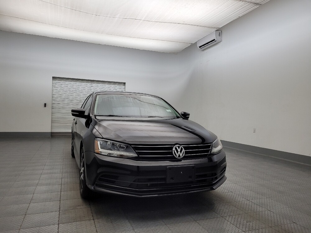 2017 Volkswagen Jetta in Glendale, AZ 85301 - 18099202 14