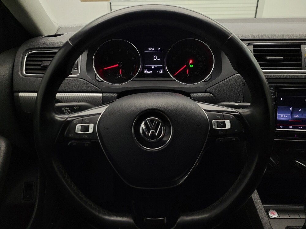 2017 Volkswagen Jetta in Glendale, AZ 85301 - 18099202 22
