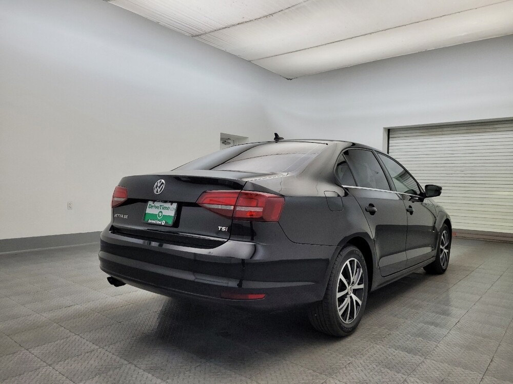 2017 Volkswagen Jetta in Glendale, AZ 85301 - 18099202 9
