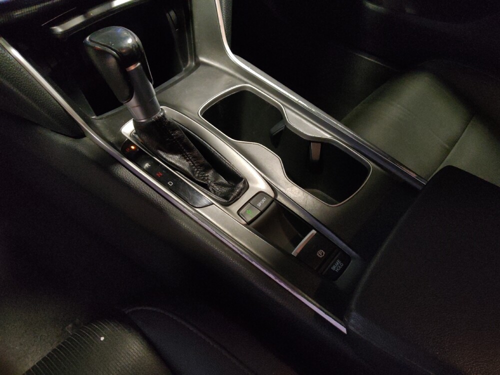 2020 Honda Accord in Tucson, AZ 85705 - 18099205 26