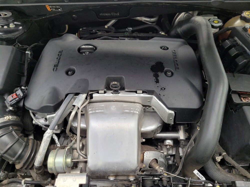 2020 Chevrolet Malibu in Las Vegas, NV 89104 - 18099218 30