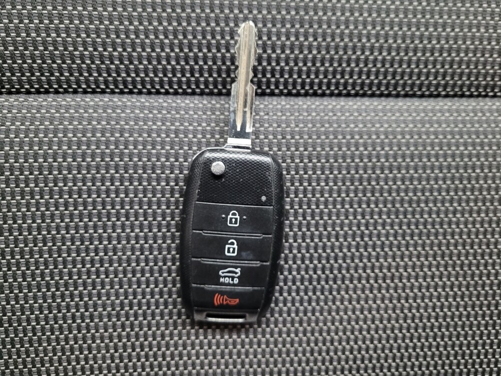 2018 Kia Forte in Las Vegas, NV 89104 - 18099222 32