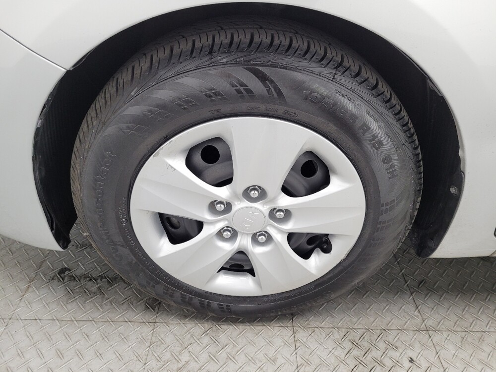 2018 Kia Forte in Las Vegas, NV 89104 - 18099222 31