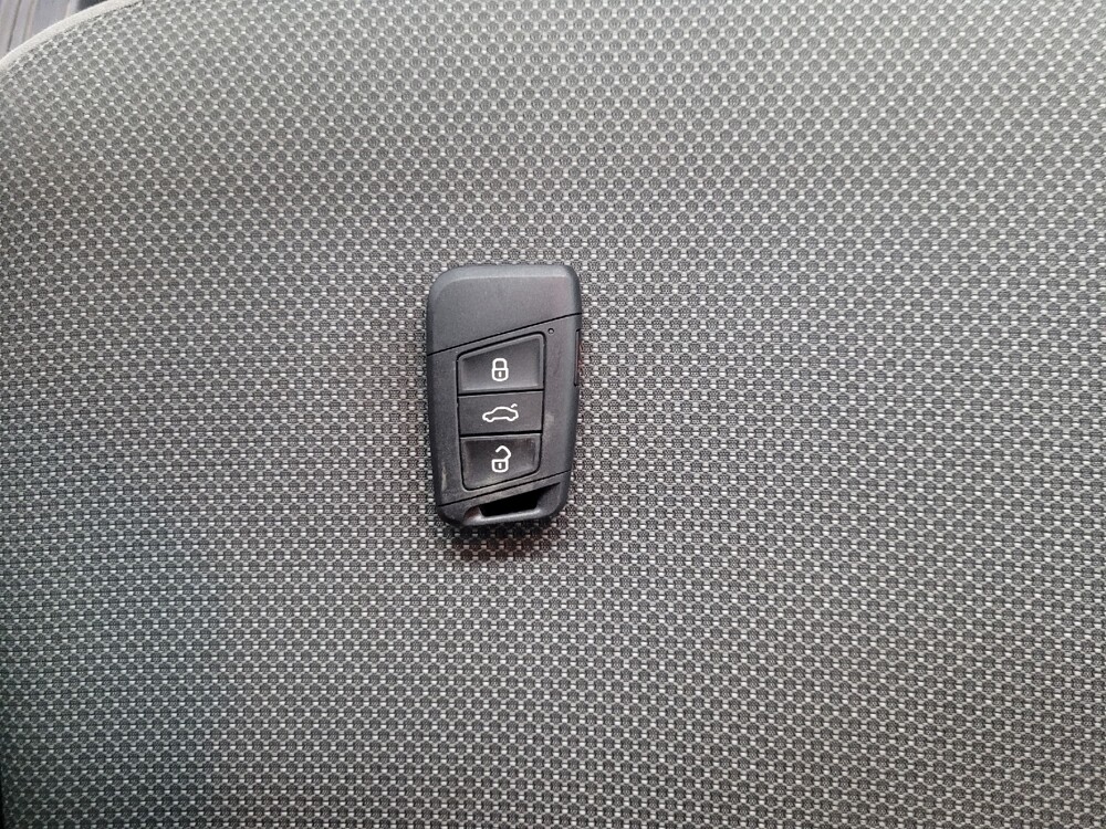 2022 Volkswagen Taos in Las Vegas, NV 89102 - 18099223 32