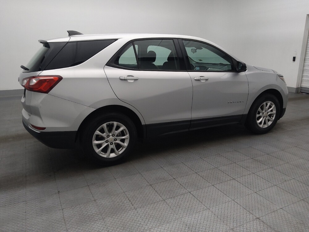 2018 Chevrolet Equinox in Jacksonville, FL 32210 - 18099232 10