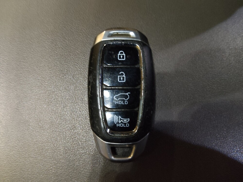 2020 Hyundai Santa Fe in Jacksonville, FL 32210 - 18099245 32