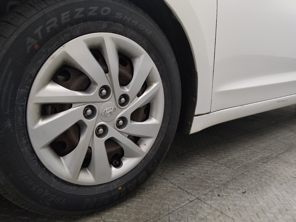 2020 Hyundai Elantra in Jacksonville, FL 32210 - 18099246 31