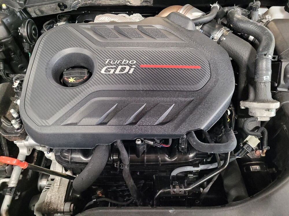 2015 Hyundai Sonata in Kissimmee, FL 34744 - 18099249 30